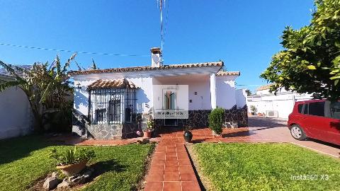 Chalet Urbano en Crta de la Barrosa