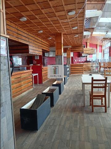 Local Comercial Acondicionado a Restaurante