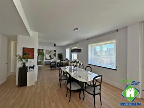 Piso de 3 dormitorios en venta en Madre de Dios - Vallesequillo, Jerez de la Frontera